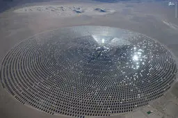 عکس/ مزرعه‌ خورشیدی نوادا