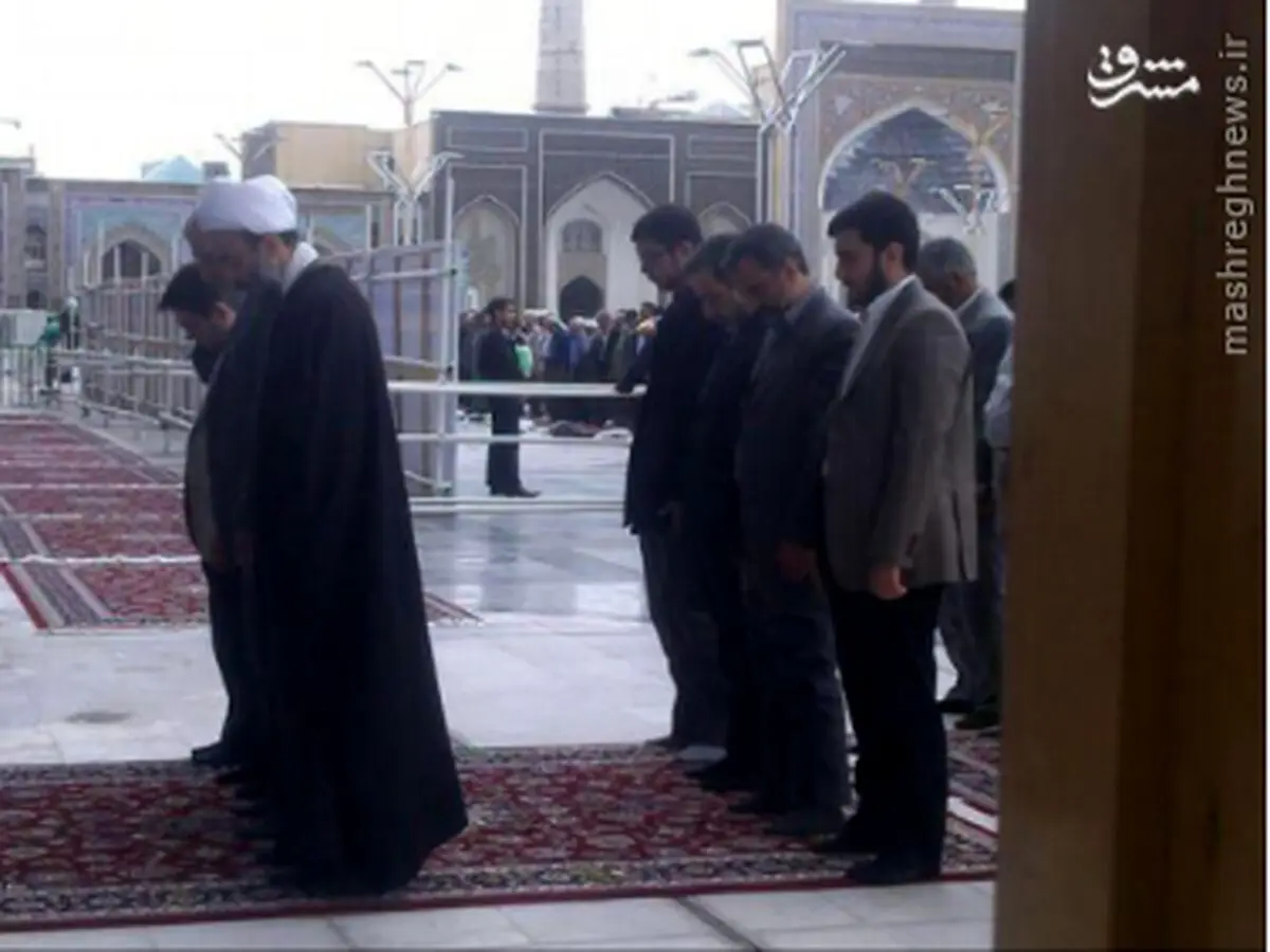 عراقچی در حرم امام رضا (ع)/عکس