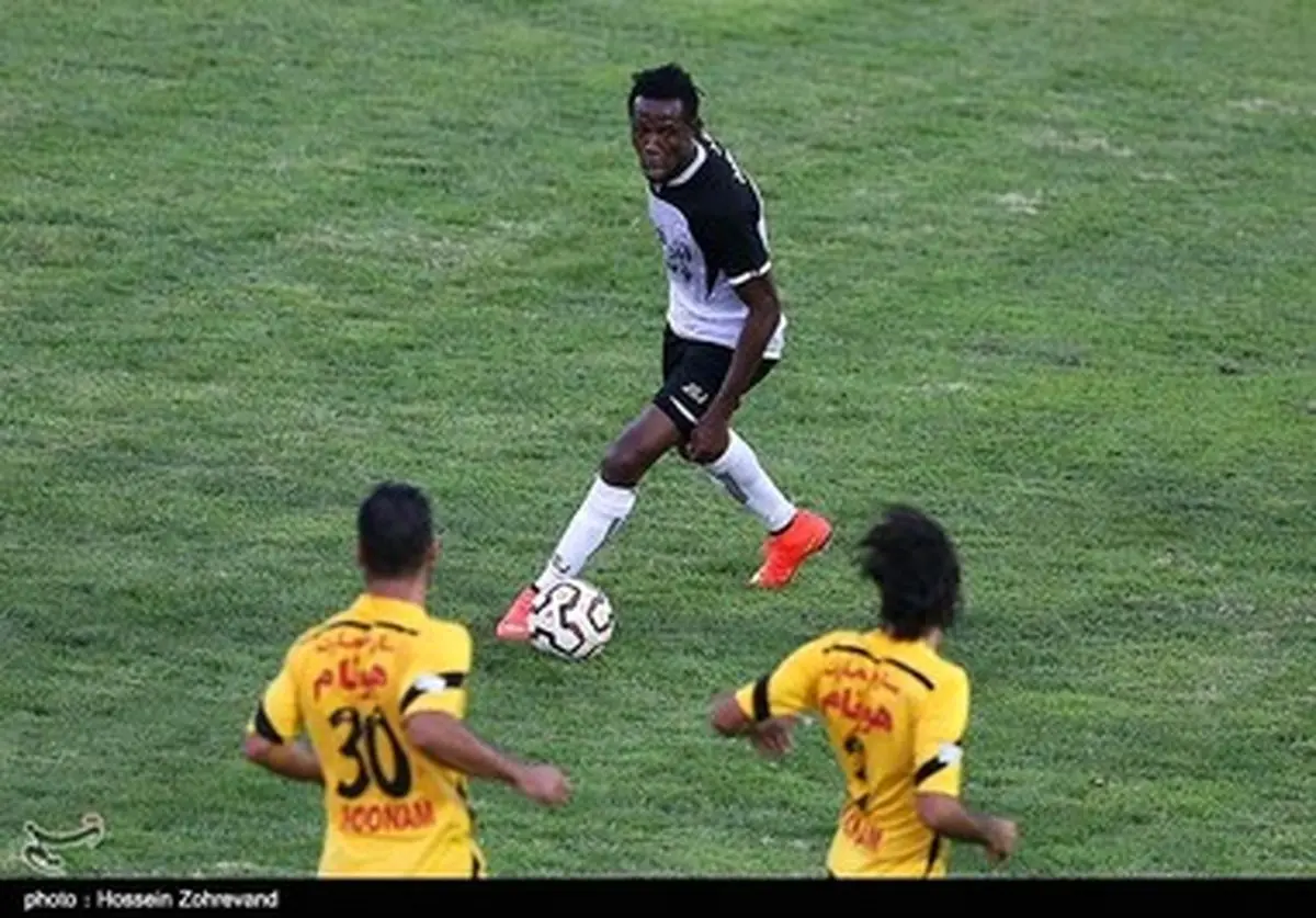 حاشیه‌های تصویری تساوی دیدار راه‌آهن و صبای قم