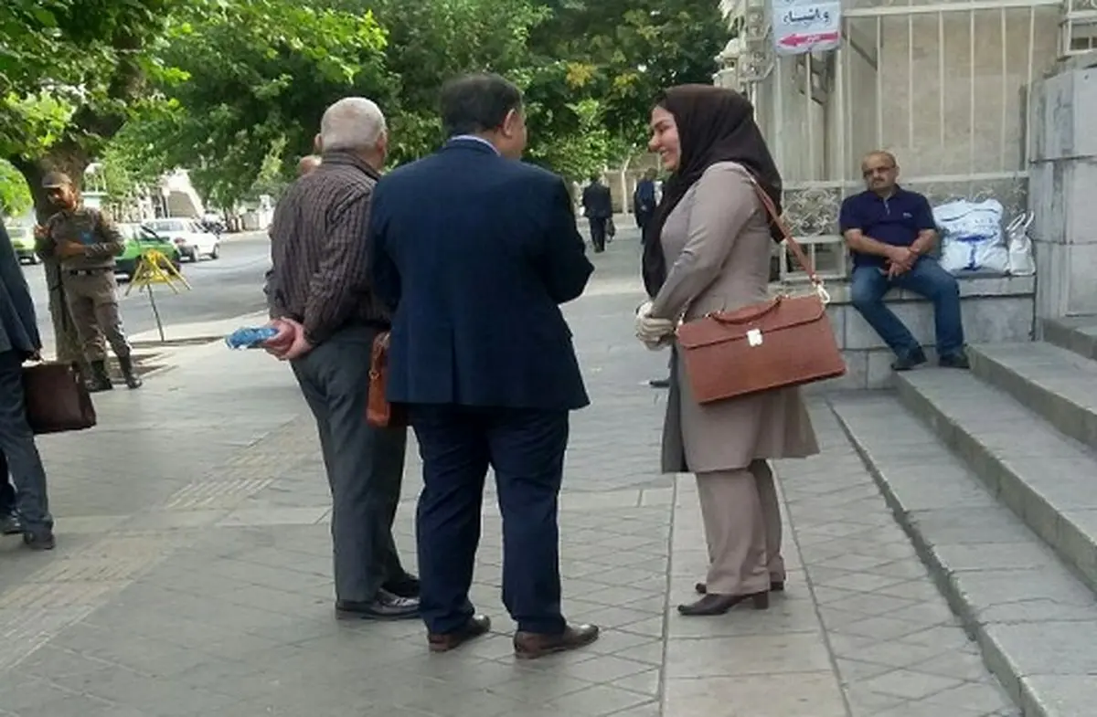 گلوله دفرمه مسیر دادگاه را عوض می‌کند؟/ وکیل مدافع نجفی: موکلم اقرار به قتل شبه عمدی دارد/ حضور علی دایی در دادگاه + تصاویر