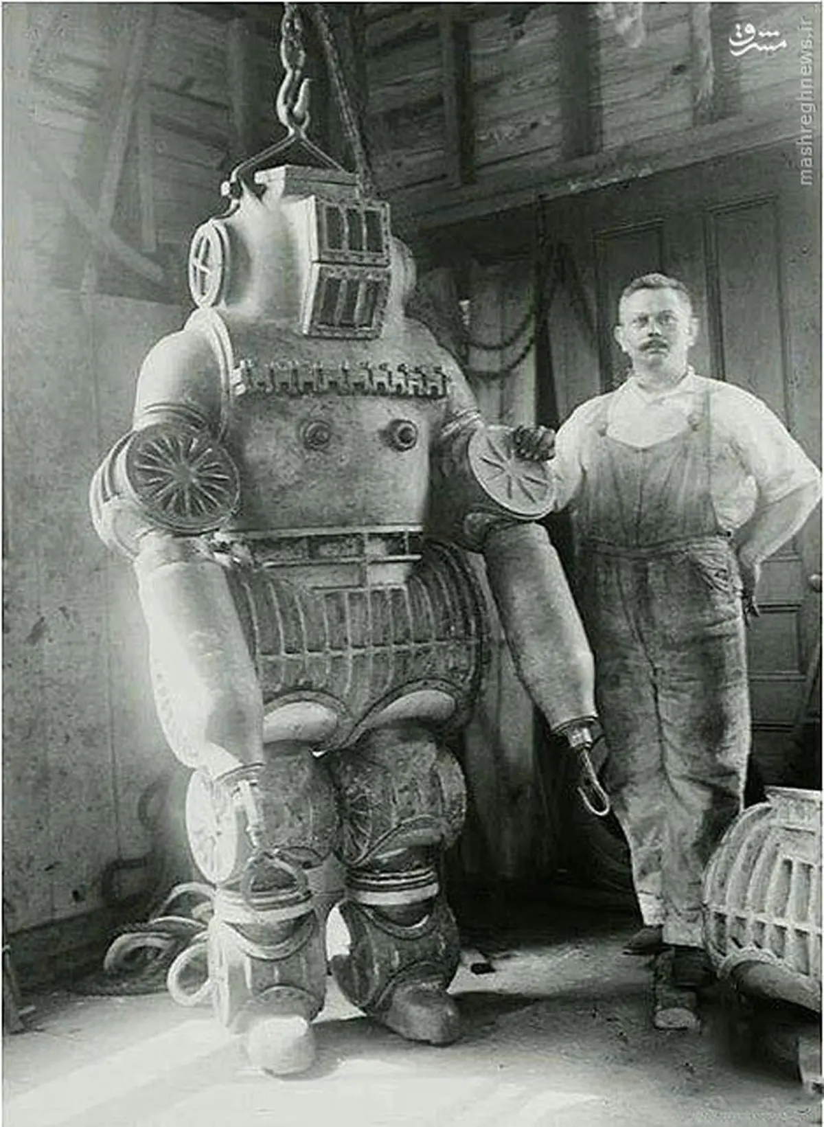 اولین لباس غواصی جهان/عکس