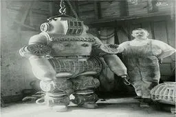 اولین لباس غواصی جهان/عکس