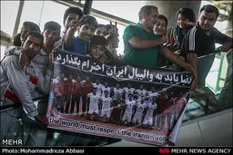 استقبال مردم از بازیکنان تیم ملی والیبال پس از قهرمانی در اینچئون/ گزارش تصویری