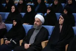 کابینه دوازدهم از ترکیب مردانه خارج شد/ زنان به دولت راه یافتند/ نگاهی به سوابق 3 زن همراه رئیس جمهور/ از تحصلیکرده هاروارد تا کارنامه درخشان مولاوردی