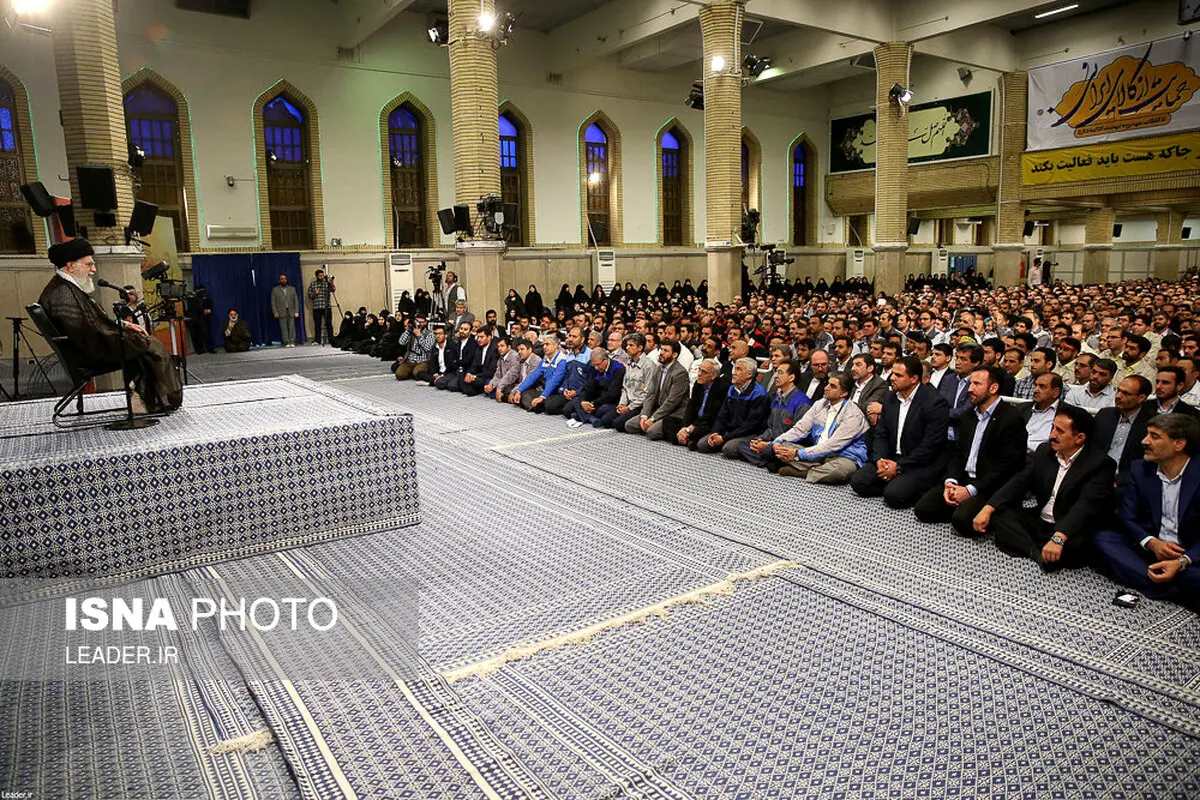 دیدار جمعی از کارگران سراسر کشور با مقام معظم رهبری/تصاویر