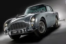 تصاویر خودروهای بازیگر مشهور سینما