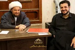 ملاقات جنجالی یک تحلیلگر اصولگرا با روحانی کتاب سوز! + عکس