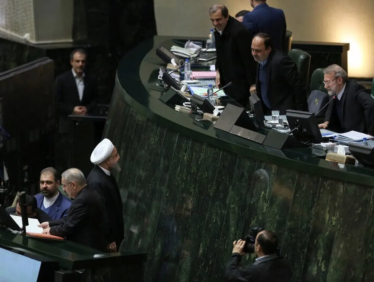 حضور روحانی در مجلس/ عکس