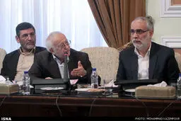 حاشیه‌های تصویری جلسه مجمع تشخیص مصلحت نظام در روز غیبت احمدی‌نژاد و لاریجانی