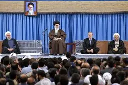 عکس/حضور ۵ نامزد انتخابات ریاست جمهوری در دیدار مسئولان با رهبری/چه کسی غایب بود؟