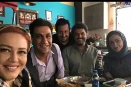تفریح بهاره رهنما و دوستانش در رستوران سنتی+عکس