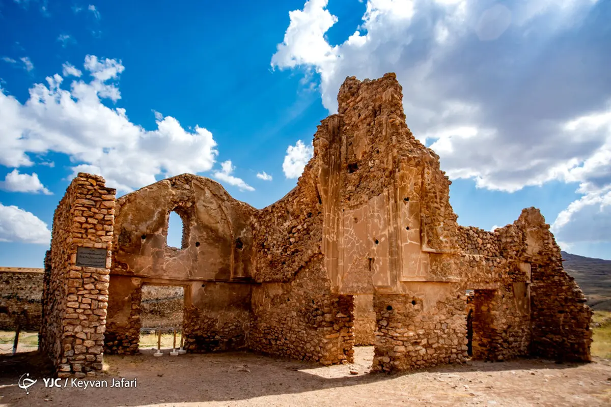 تصویری زیبا از تخت سلیمان