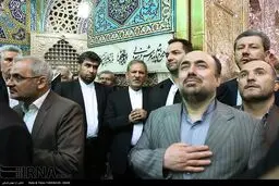 جهانگیری در حرم مطهر حضرت رضا (ع)/ عکس