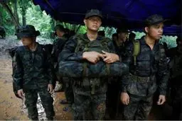 تصاویری از عملیات نجات فوتبالیست‌های تایلندی از یک غار