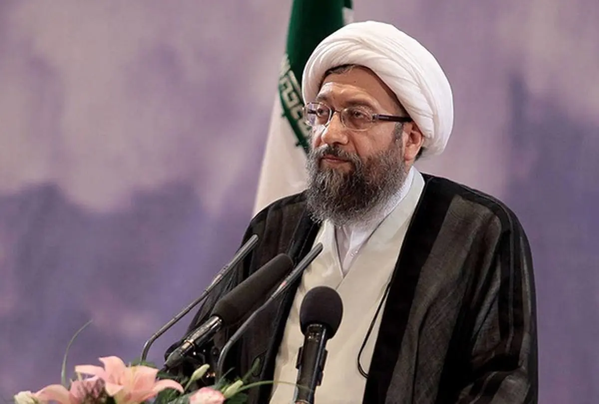 آملی لاریجانی: نمی‌خواهیم دیوار و حصار دور قوه قضاییه بکشیم/سپاه افتخار نظام است