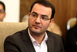 شکایت سپاه و ستاد امر به معروف از مهدی مقدری/ عضو شورای شهر به خاطر دو توئیت از حضور در جلسات شورا منع شد!