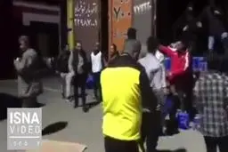 فیلم/ علیرضا بیرانوند کمک‌های مردمی را برای ارسال به لرستان آماده کرد