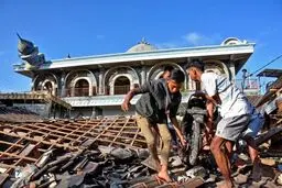تصاویری از ویرانی زلزله وحشتناک اندونزی
