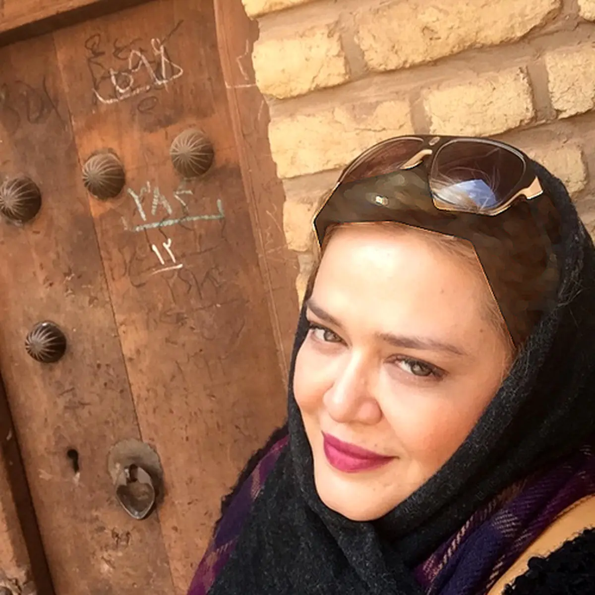 تصویر دیدنی از خانم بازیگر در ابیانه!