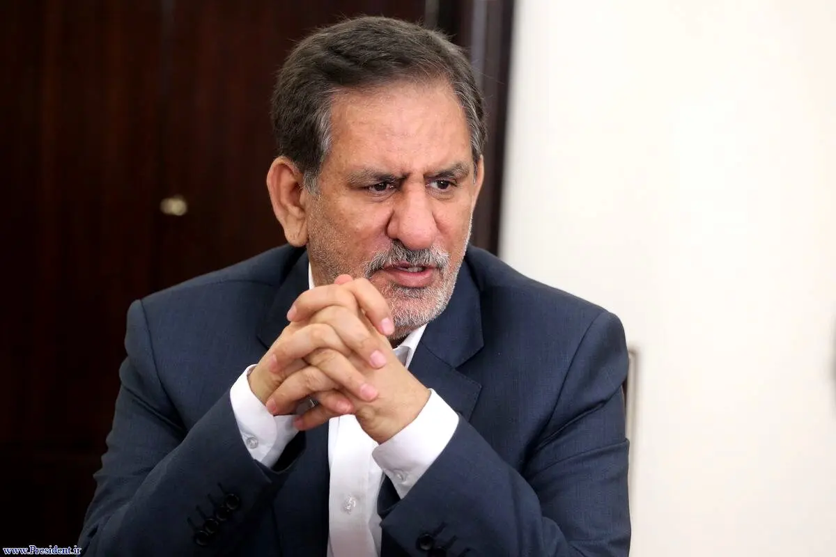 جهانگیری: روحانی در حال مشورت با ارکان نظام است