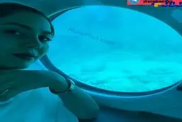 زن بازیگر ایرانی در زیر دریایی/ عکس