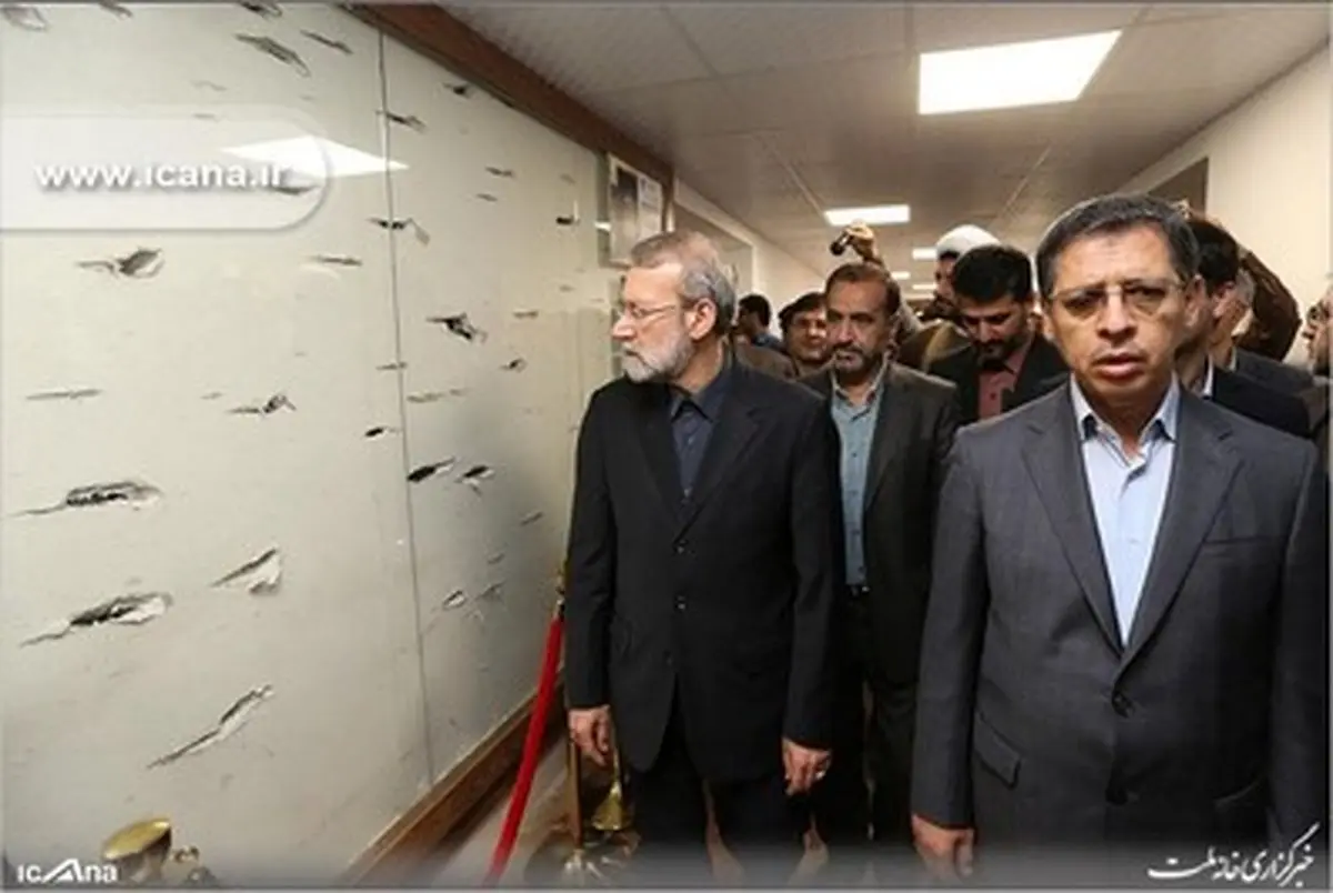 بازدید لاریجانی از یادمان حمله تروریستی مجلس/تصاویر