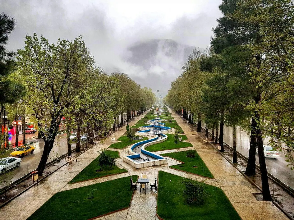 تصویری زیبا از بلوار طاقبستان کرمانشاه