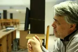 محمد مهاجری: بعید است اصلاح‌طلبان بتوانند از گفتمان مذاکره به نفع خود بهره ببرند/تندرو‌ها نفعشان در خشونت دیپلماتیک است/ از مجلس فعلی آبی گرم نمی‌شود