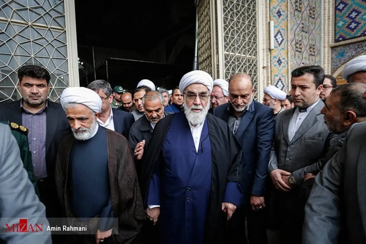 رئیس دفتر رهبر انقلاب در مراسم تشییع آیت الله باریک بین/عکس