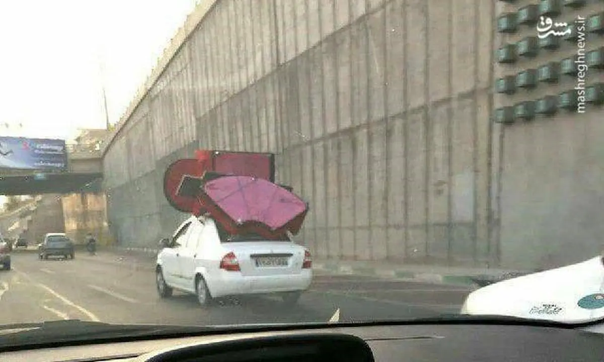 بارکشی در اتوبان به سبک راننده تیبا/عکس