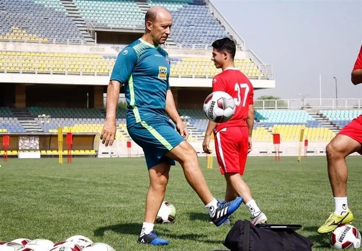 آغاز کار رسمی کالدرون در پرسپولیس + عکس