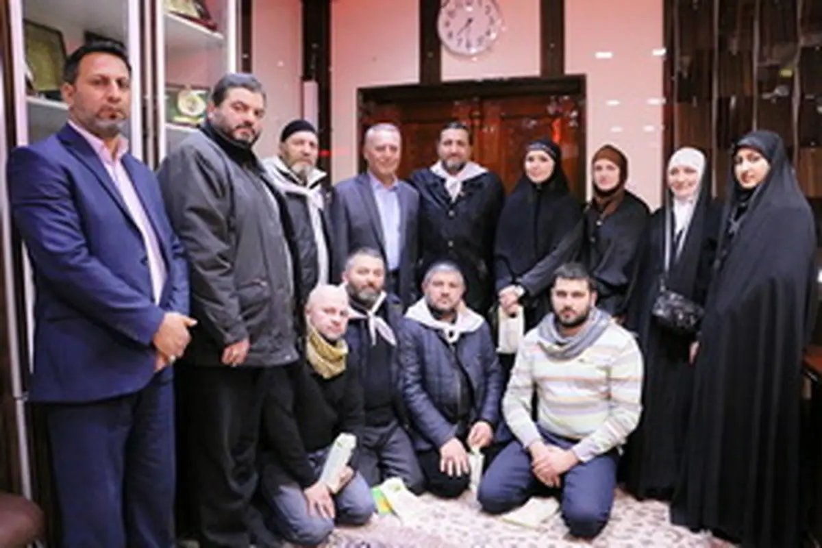 حضور مستبصران اوکراینی در حرم امام علی(ع)+عکس