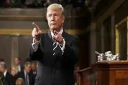 آیا سالمندان آمریکایی تیر خلاص را به ترامپ می زنند؟/ اوضاع شدیدا به ضرر ترامپ پیش می رود