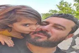 بوسه داغ روي گونه محسن كيايي! + عكس