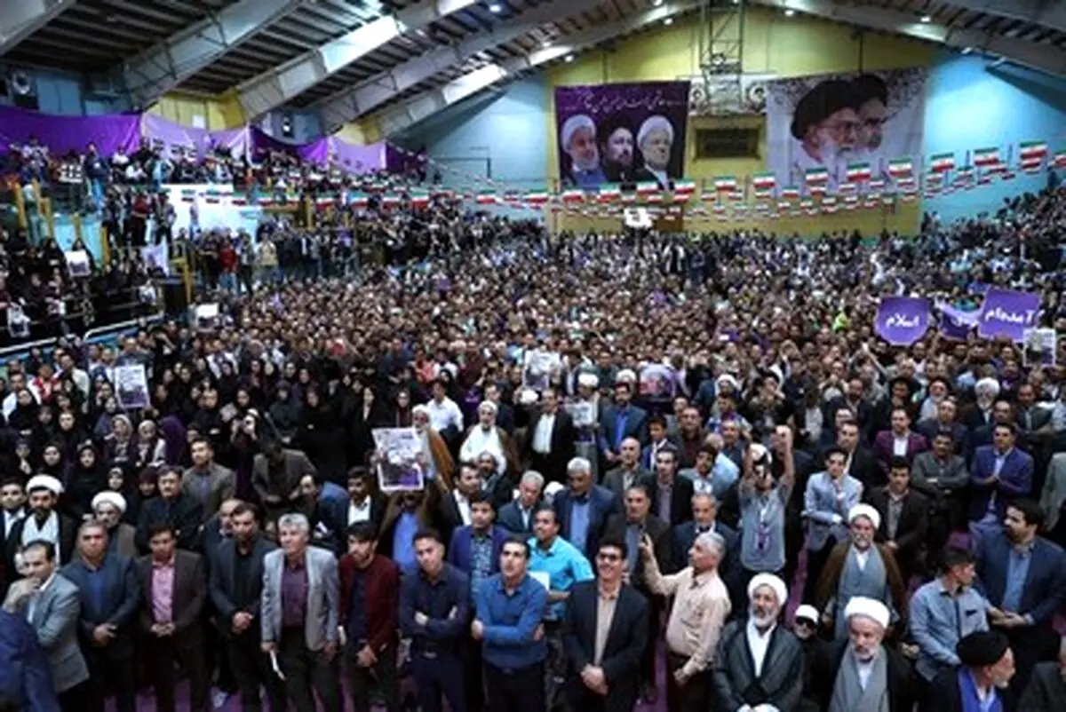حواشی تصویری سخنرانی روحانی در جمع مردم قزوین