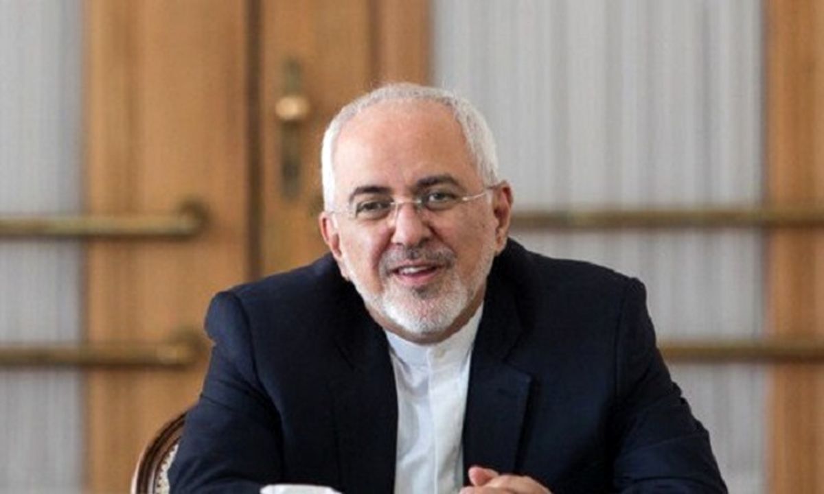 تکذیب مذاکره تختروانچی با آمریکا؛ ظریف: وظیفه «بایدن» رفع تحریمها است