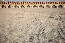 سی و سه پل در خطر نابودی!/ عکس