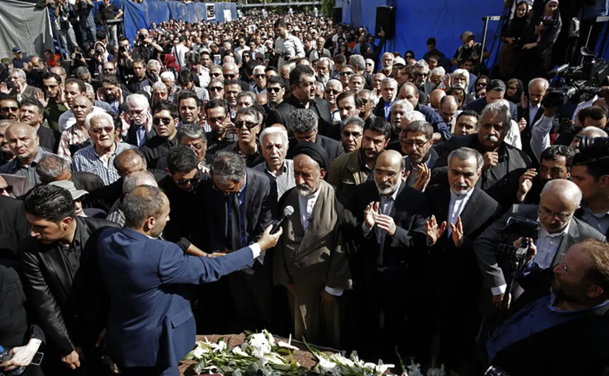 چه کسی بر پیکر داوود رشیدی نماز خواند؟/عکس