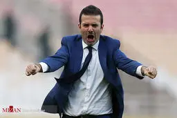 عکس / خوشحالی رئیس آبی ها بعد از گل