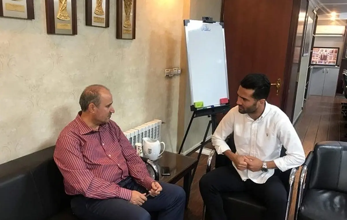 دیدار کاپیتان تیم ملی با تاج برای تقدیر از تلاش‌های فدراسیون + عکس