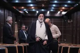 خاطرات هادی خامنه‌ای از تماشای فیلم وسترن در زندان قصر