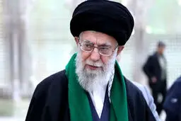 حضور رهبر انقلاب در منزل شهید سردار همدانی