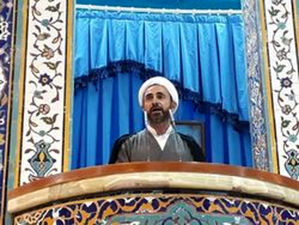 امام جمعه ايلام: در حالی حرف از مذاکره میزنند که در برجام به تمام تعهدات خود عمل نکردند