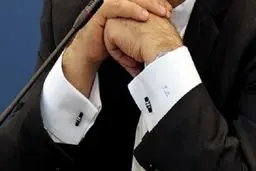 گلدوزی لباس ظریف سوژه رسانه‌ها/عکس