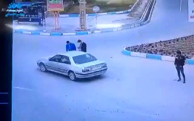 فقط موتوریا نیستند که گوشی میزنند! +فیلمی عجیب