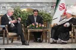 وزیر امور خارجه فنلاند به دیدار هاشمی رفسنجانی رفت/ عکس