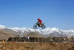 عکسی از پرواز با موتور کراس!