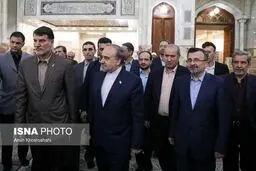 تجدید میثاق وزیر ورزش و جمعی از ورزشکاران با آرمان های امام راحل/تصاویر