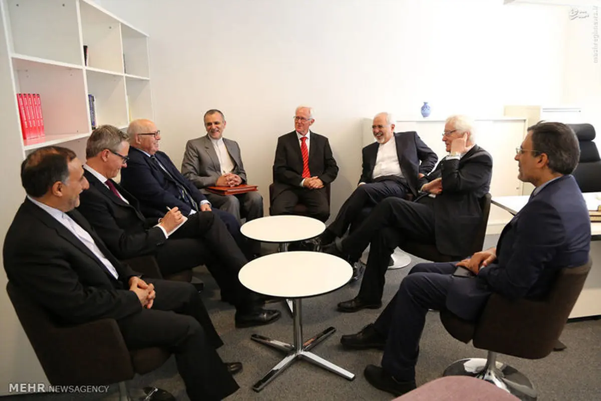 دیپلماسی ظریف در اروپا به روایت تصاویر