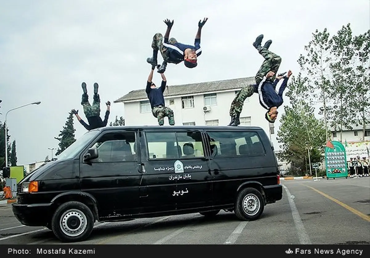 حرکت دیدنی از نیروهای ویژه ناجا/عکس